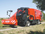 Kuhn SPW self-propelled mixer.