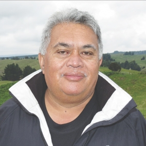 Chinese farm owners reject Maori bid