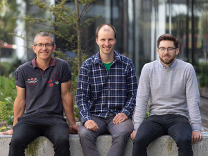 From left Professor Eric Le Ru (founder and inventor), Dr Matthias Meyer (CTO of MaramaLabs) and Dr Brendan Darby.