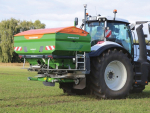 Amazone unveils flagship spreader