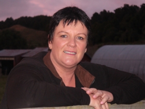 Lisa Hicks (pictured) beat fellow finalists Tracey Collis from Eketahuna and Katrina Simpson from Hokitika to the award.