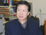 Professor Hong Di in his office at Lincoln University.