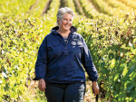 Dr Mary Retallack urged winegrowers to challenge conventional thinking. Photo Credit: Brad Griffin
