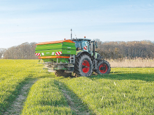 Amazone fertiliser spreader