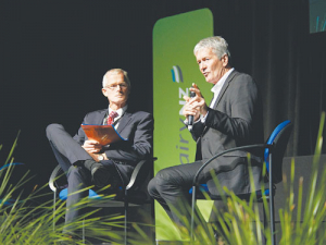 Agriculture Minister Damien O’Connor and DairyNZ chairman Jim van der Poel address last week’s DairyNZ Farmers’ Forum in Hamilton.