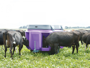 Zeddy Dry mobile feeder.