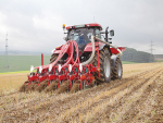 The one-pass cultivator KultiStrip system comes in various widths with both rigid and fold-out format options.