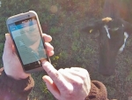 More Fonterra farmers are using cellphones to keep track of their businesses.