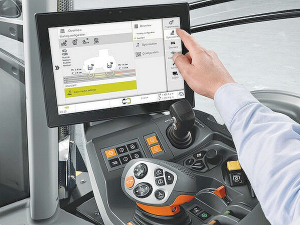 Claas has integrated the Terranimo application into its CEMOS control system for tractors.