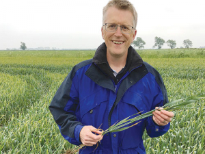 Adama’s visiting English expert on cereal fungicides Andy Bailey. SUPPLIED
