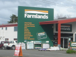 Seven candidates are vying for two director positions on Farmlands&#039; board.