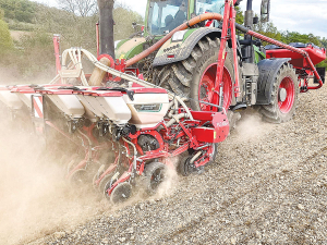 Pudama is available on the Optima TF Profi maize drill model.