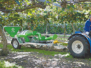 The NZ designed and built Pollensmart is an interesting development in the mechanical pollination of orchards.