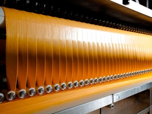 Fonterra slice-on-slice cheese during production at Eltham.