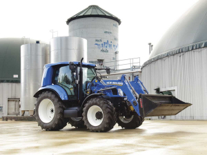 The T6 Methane Power tractor.
