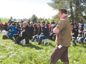 Farmer and iwi members attending the field day.