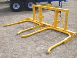 Round baleage tipper