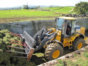 The JD 624K wheeled Loading Shovel.