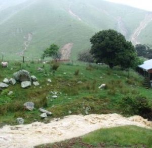 Floods and slips on Ian &amp; Barbara Stuart&#039;s Cable Bay property