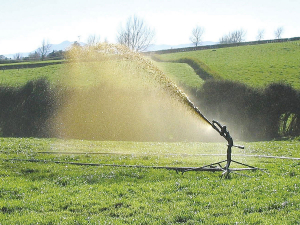 Spreading effluent solids requires specialist machinery suited to the type of effluent being spread. 