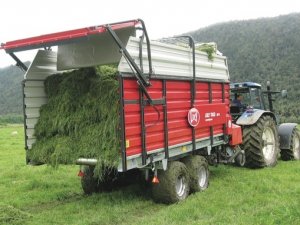 Wagon beats baling