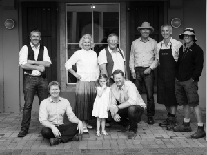 The Te Mata team recreate a photo from 1913.