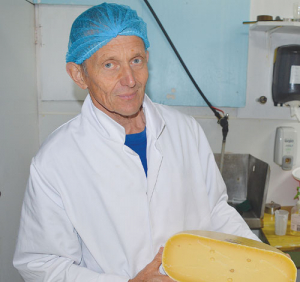 Albert Alferink with his Waikato Vintage cheese, a bronze medal winner at the World Cheese Awards. 