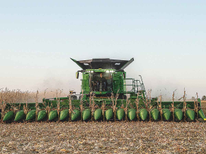 FAR combine harvester workshops win technology innovation award
