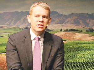 Chris Hipkins speaking at the NZ Primary Industries Summit.