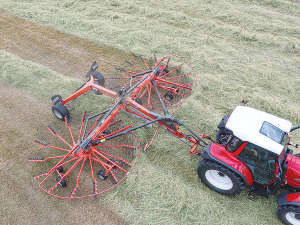 Kuhn’s new Gyrorake GA 8731+ and GA 9531+ models are described as “large width” semimounted rakes with central delivery.