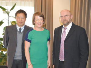 From left, Dr Kevin Liu, BEC Feed Solutions country manager Trina Parker and professor Peter Surai.