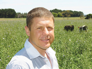 Massey University’s Professor Paul Kenyon led the early weaning trials.