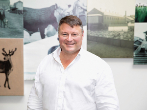 Bremworth reintroduces solution-dyed nylon while backing wool carpets