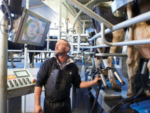 DeLaval reveals Rotary E100