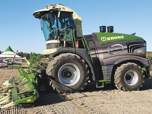 Krone’s Big-X 1180 forage harvester in action.