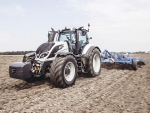 Valtra T234.