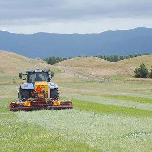 Vredo&#039;s double discs handle all soil types and conditions.