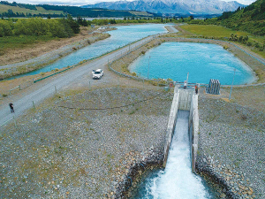 Central Plains Water’s success in converting from an open race irrigation system to a gravity-fed piped system has impressed Canadian irrigators.