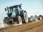 New Holland has expanded its tractor offering with two new models, the T7.290 and T7.315.
