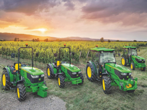 JD’s 5G series provides a wide range of formats for all horticultural and viticulture scenarios.