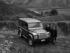 James and Annie Millton with the Land Rover Defender of Richard Brimer’s Road Trip.