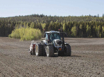 The Valtra N4 series has an updated four-cylinder, 4.9 litre engine.