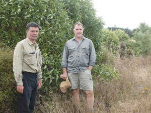 Arable farmer John Evans (left) and forestry and native plant consultant Steve Brailsford at a Better Biodiversity planting site on Evans’ farm at Dorie, near Rakaia. Photo: Rural News Group