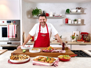 Celebrity chef Manu Feildel has teamed up with poultry producer Ingham&#039;s NZ.