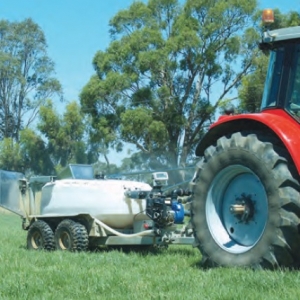 Tow and Fert Multi 1000 fertiliser spreader.