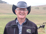 Northland farmers losing time and money to poor internet