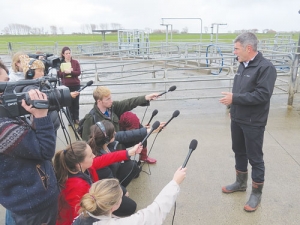 Nathan Guy faces student journalists questions.