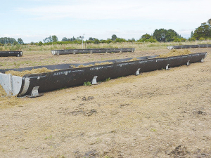 The FlexiFeeder and Flexifeeder skid troughs are designed to reduce feed wastage.