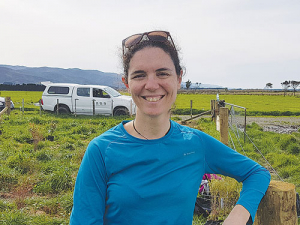 ESR’s Dr Maria Guitierrez-Gines says lab work shows that both manuka and kanuka reduce nitrate leaching more effectively than pasture or pine trees. She is now running outdoor trials to see if this is replicated on farm.