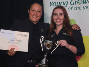 Kiritapu Allan with 2022 Bay of Plenty Young Grower of the Year Laura Schultz.